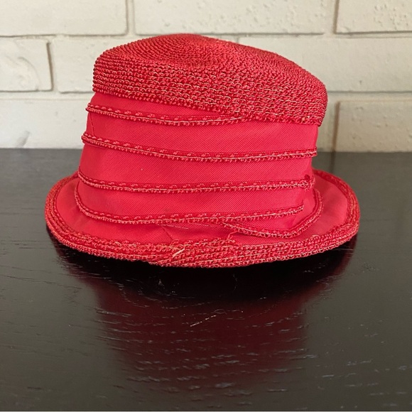 Vintage 1950's Red Pillbox Hat Large Bow Sophisticated Structured Custom - Picture 3 of 5